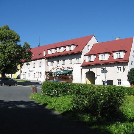 Hotel Haltrava Klenci pod Cerchovem Luaran gambar