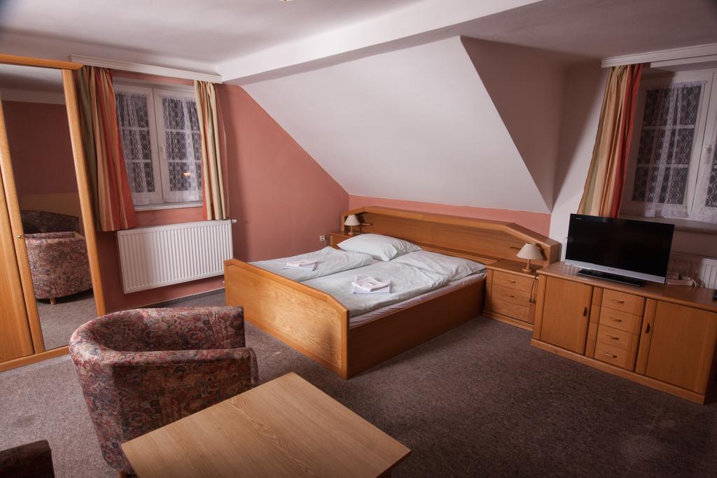 Hotel Haltrava Klenci pod Cerchovem Bilik gambar